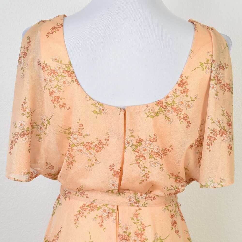 Vintage 1970s Floral Boho Maxi Dress - 4 - Picture 5 of 10